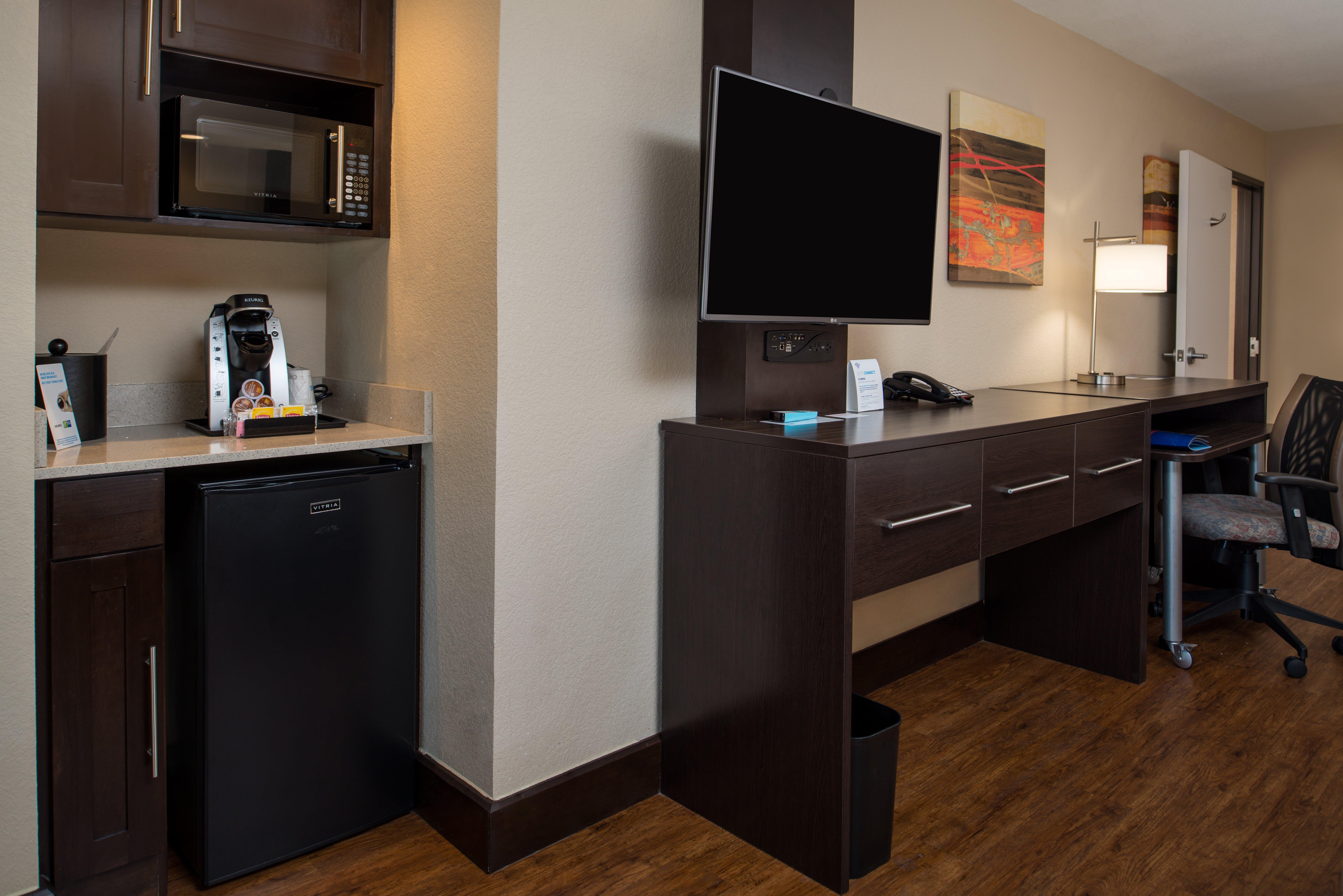 Holiday Inn Express & Suites San Antonio Medical - Six Flags By Ihg Exterior foto