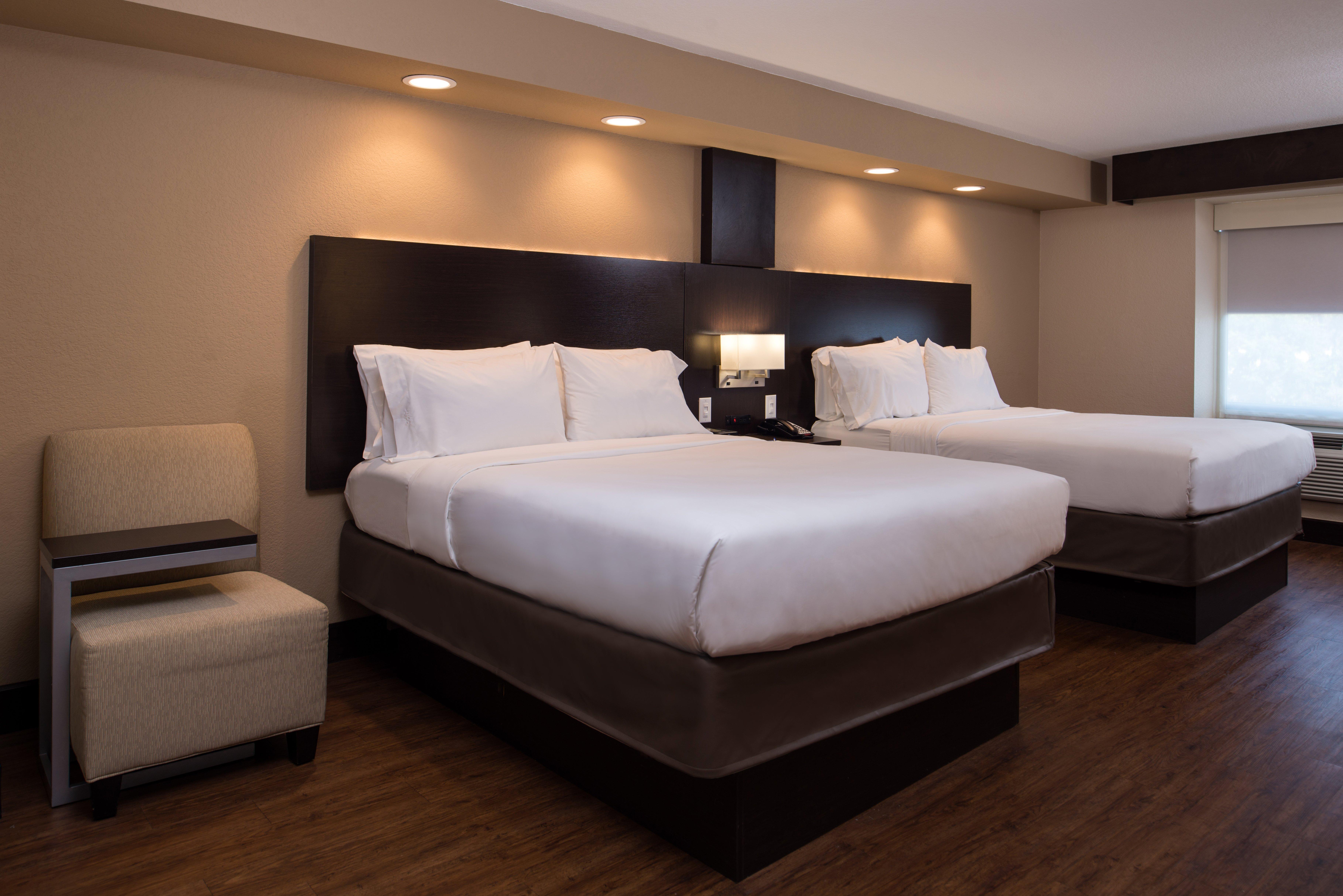 Holiday Inn Express & Suites San Antonio Medical - Six Flags By Ihg Exterior foto