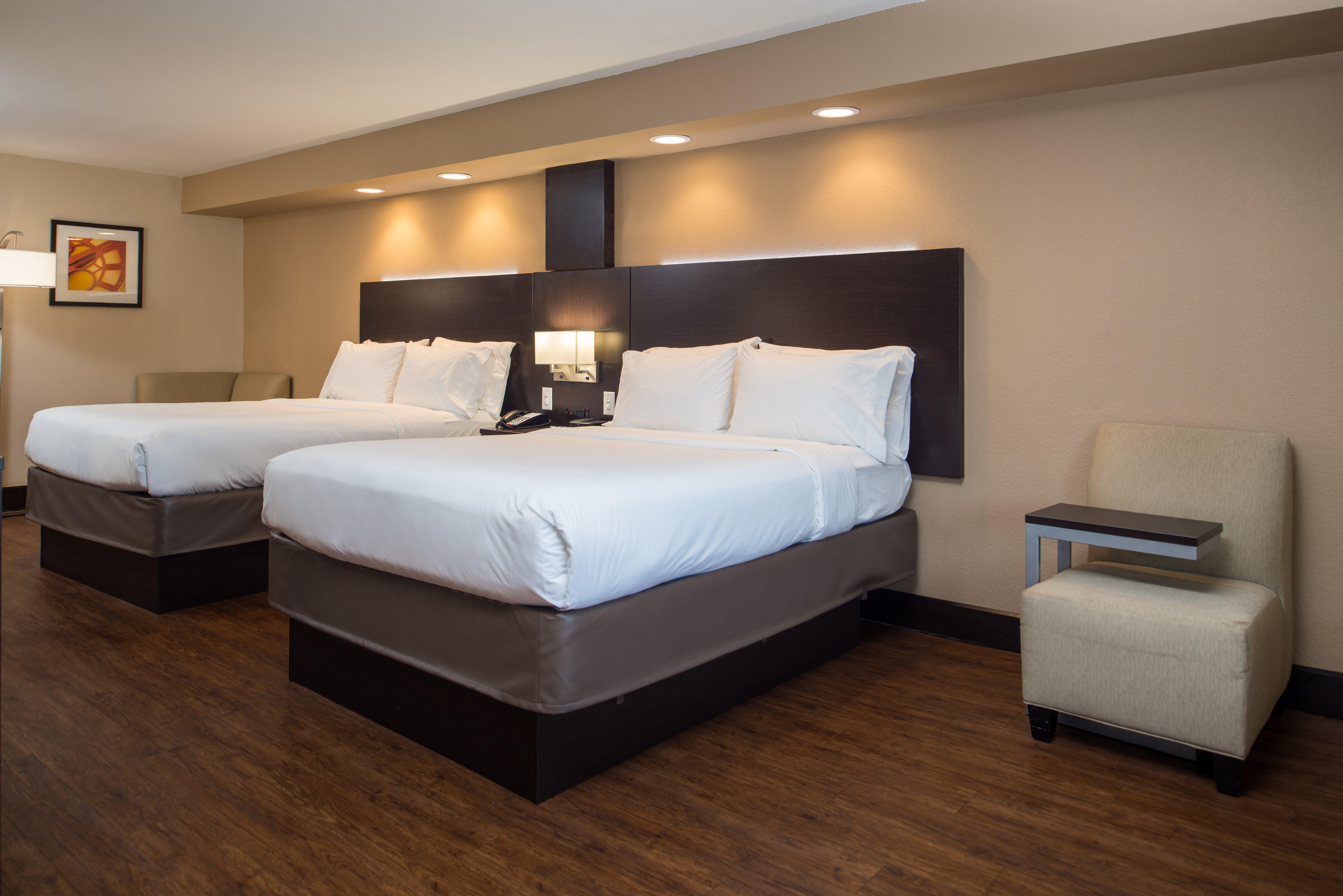 Holiday Inn Express & Suites San Antonio Medical - Six Flags By Ihg Exterior foto